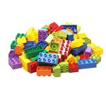 Kids play Building set